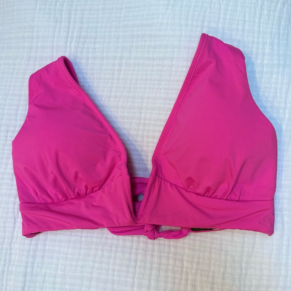 Maaji Bikini Top With Criss Cross Back Detail | Size: Medium | Fuschia/Pink